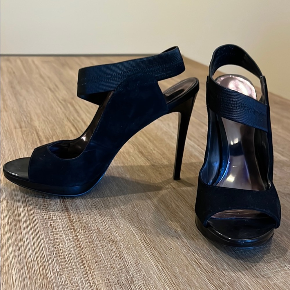 Carlos by Carlos Santana Black Stiletto Heels